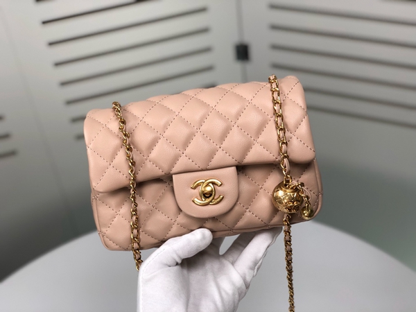 シャネルバッグ着用イメージ